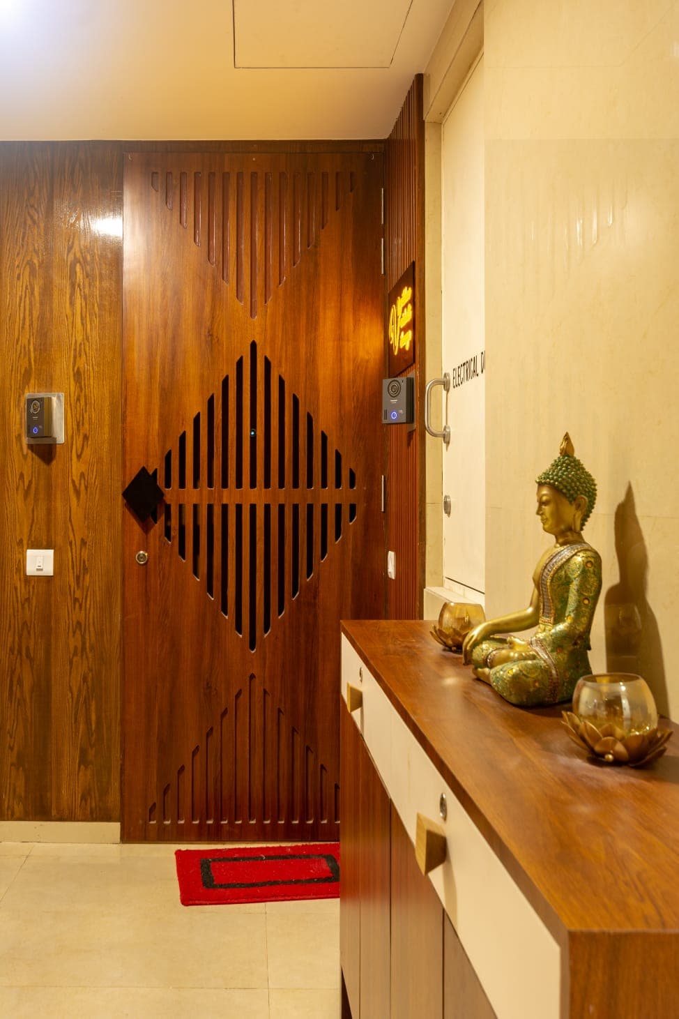 Vaibhav mahajan Hiranandani powai mumbai 2 bhk residental project 750 sqft
